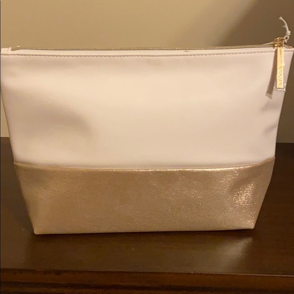 Bags White And Gold Makeup Bag Poshmark